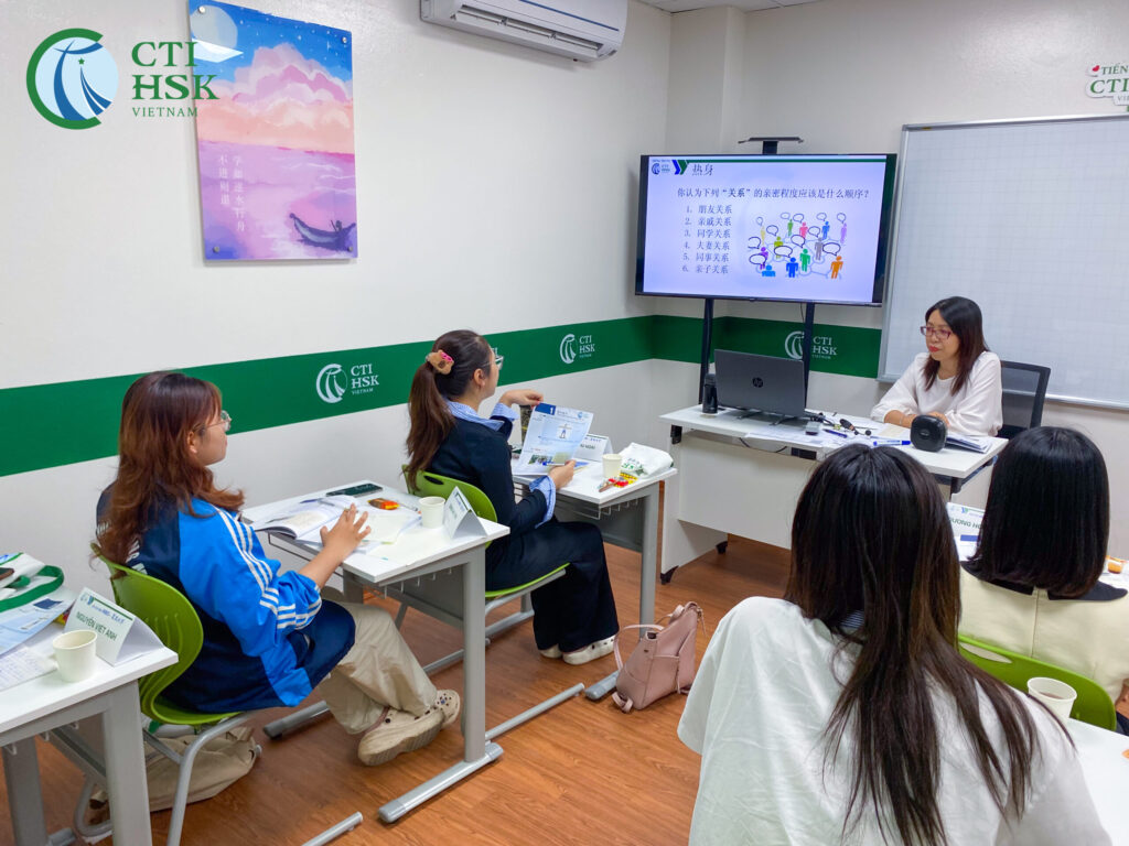 Lớp luyện thi hsk 5 cấp tốc