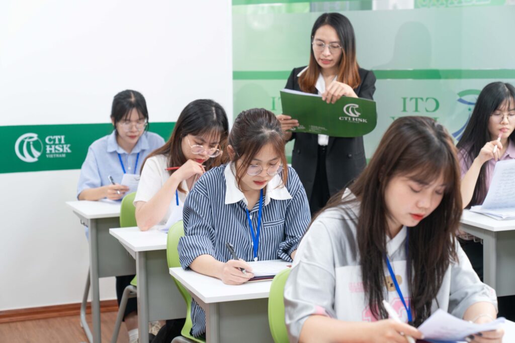 Review khóa học HSK 0-3