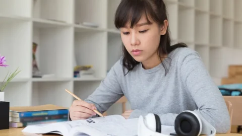 Học phát âm tiếng Trung: Đọc vận mẫu, thanh mẫu và thanh điệu